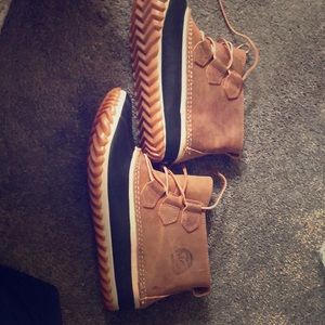 Like new Sorel duck boots
